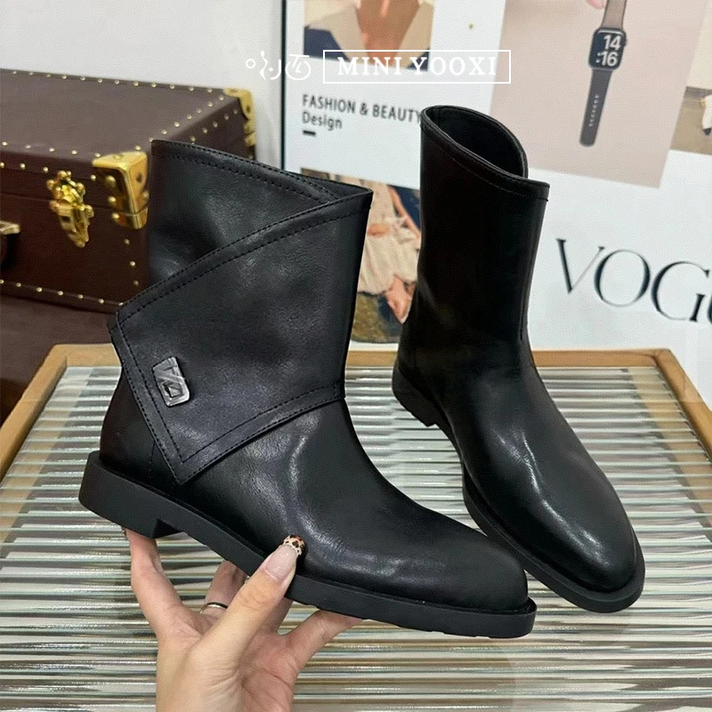 【清仓捡漏】【23073-2】马丁靴女爆款黑色复古锁扣短靴低跟筒骑士靴