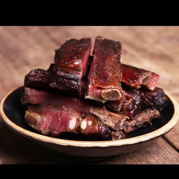 正宗四川传统特产精选本地土猪腊排骨农家风干咸腊肉烟熏排骨