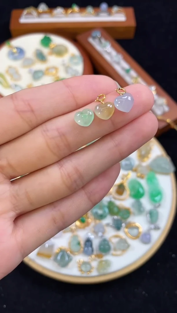 【闪购商品】翡翠吊坠(不含链)18K金镶嵌3个  JK153