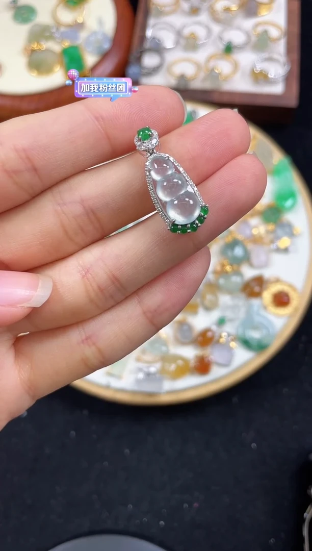 【闪购商品】翡翠吊坠(不含链)18K金镶嵌一个 JK288