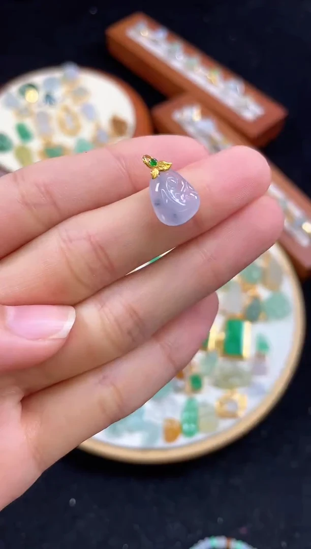 【闪购商品】翡翠吊坠(不含链)18K金镶嵌一个 JK675
