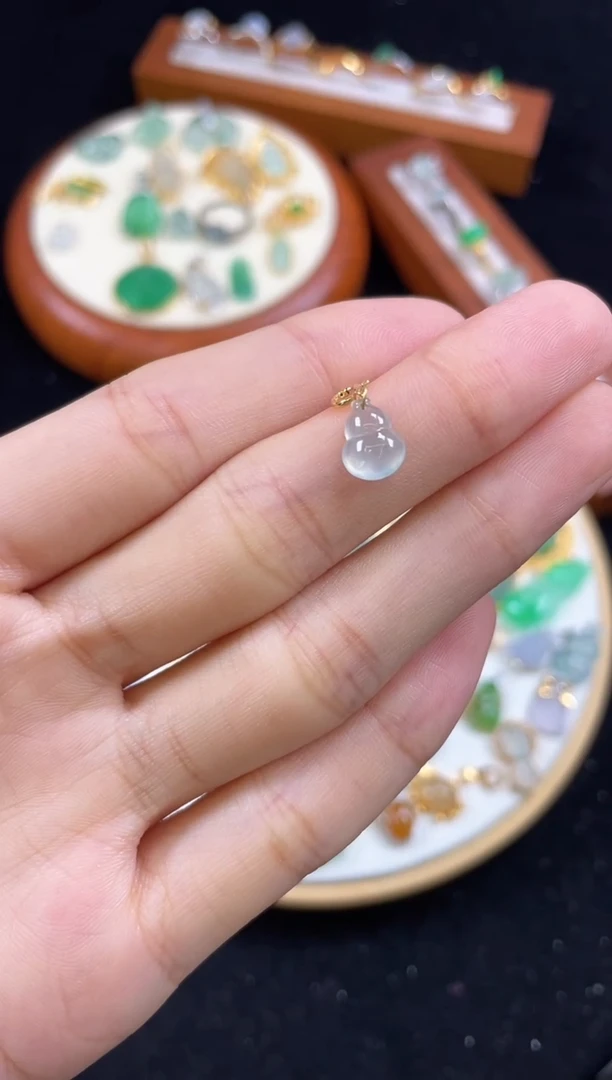 【闪购商品】翡翠吊坠(不含链)18K金镶嵌一个  JK642