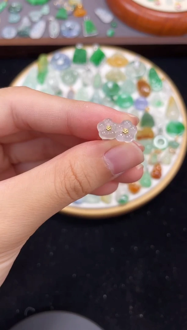 【闪购商品】翡翠耳钉18K金镶嵌2个 JK699