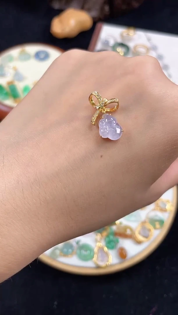 【闪购商品】翡翠吊坠(不含链)18K金镶嵌一个 JK509