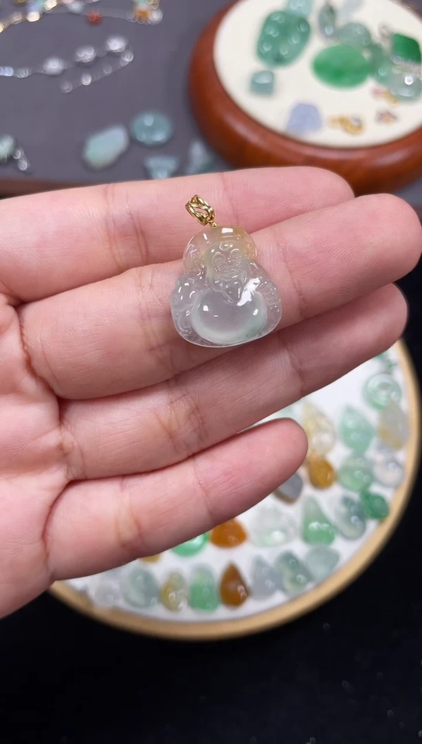 【闪购商品】翡翠吊坠(不含链)18K金镶嵌一个 P368