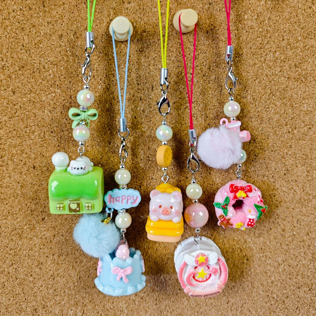 diy卡通钥匙扣书包挂件可爱手机链手工制作可爱树脂挂件