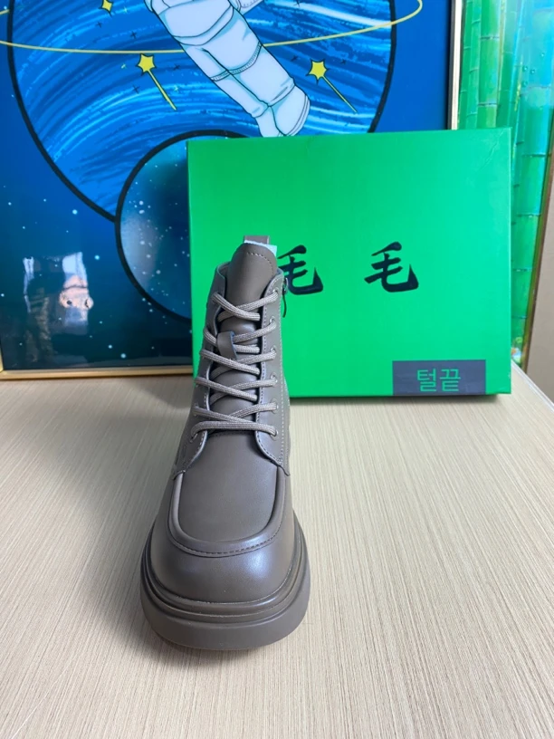 新时尚女鞋马丁靴91032