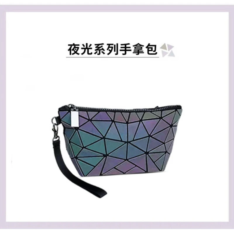 全新未使用  手拿夜光包/出差/透气/速干/潮/时尚