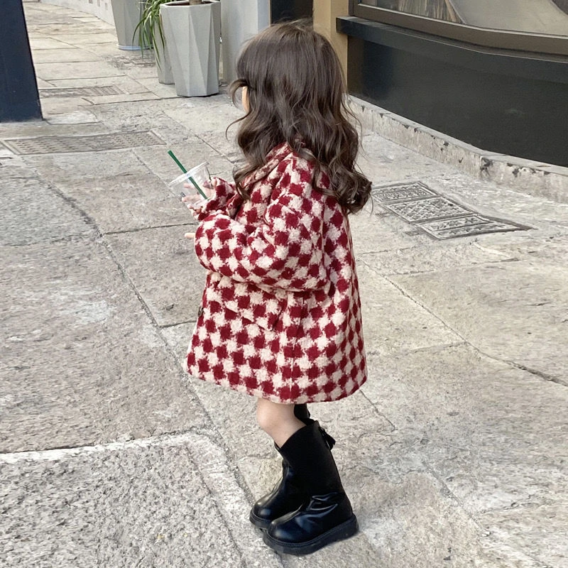 儿童洋气外套2022冬新款女童红色年服中小童加厚夹棉韩版格子大衣