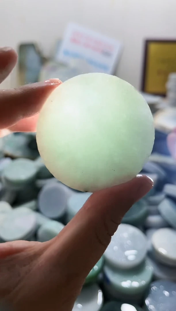 【闪购商品】翡翠颈饰未镶嵌A货康康A609