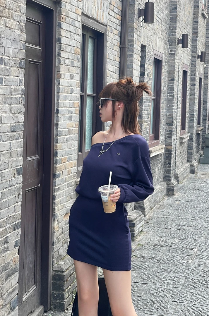 美式复古一字肩卫衣裙时尚宽松百搭露肩连衣裙 8037