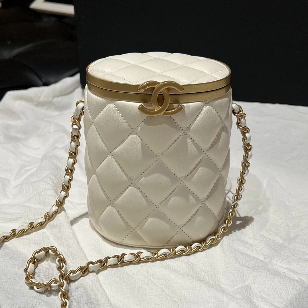 99新 Chanel/香奈儿 21A手工坊系列 白金水桶 链条晚宴包