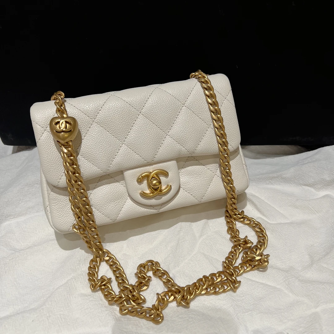 99新 Chanel/香奈儿 Chanel 24p 爱心金球 cf大mini 白金 荔枝皮