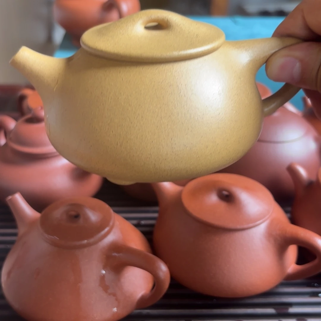 紫砂茶壶吉****厂拍卖壶一把
