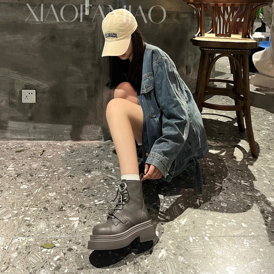 小发喵金属系带复古简约百搭时尚休闲马丁靴777