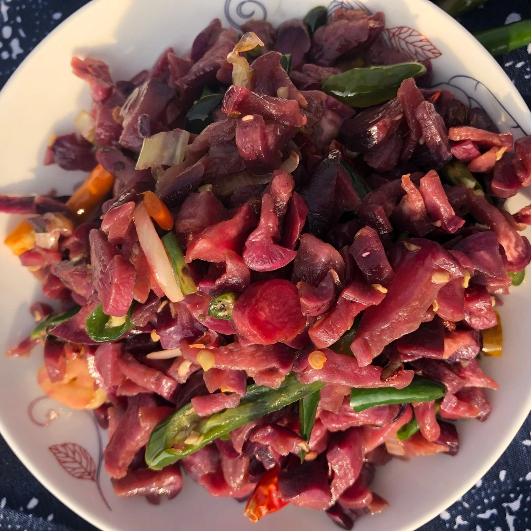 徐州邳州特产柴火地锅炒萝卜干家乡菜开胃下饭菜咸菜小菜