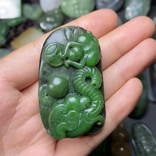 和田玉颈饰未镶嵌