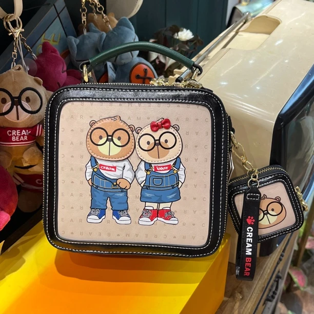 CREAM BEAR奶油熊包包卡通可爱小熊小方包单肩斜挎包时尚
