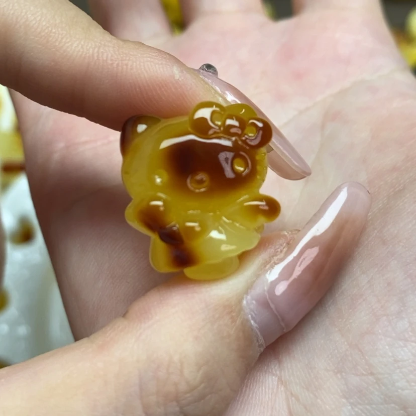 【闪购商品】琥珀颈饰未镶嵌