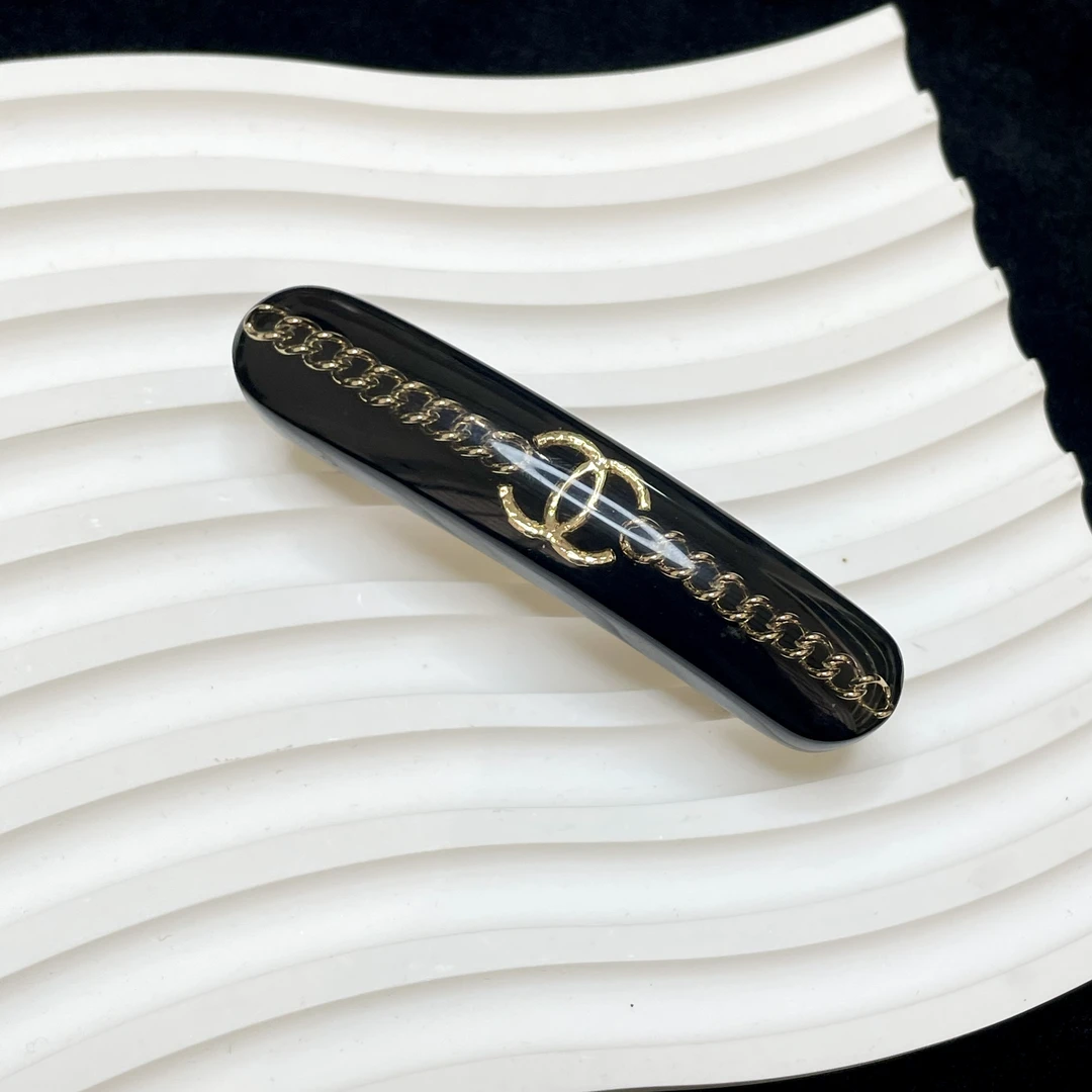95新 Chanel/香奈儿 黑金链条双C亚克力发夹 2405067
