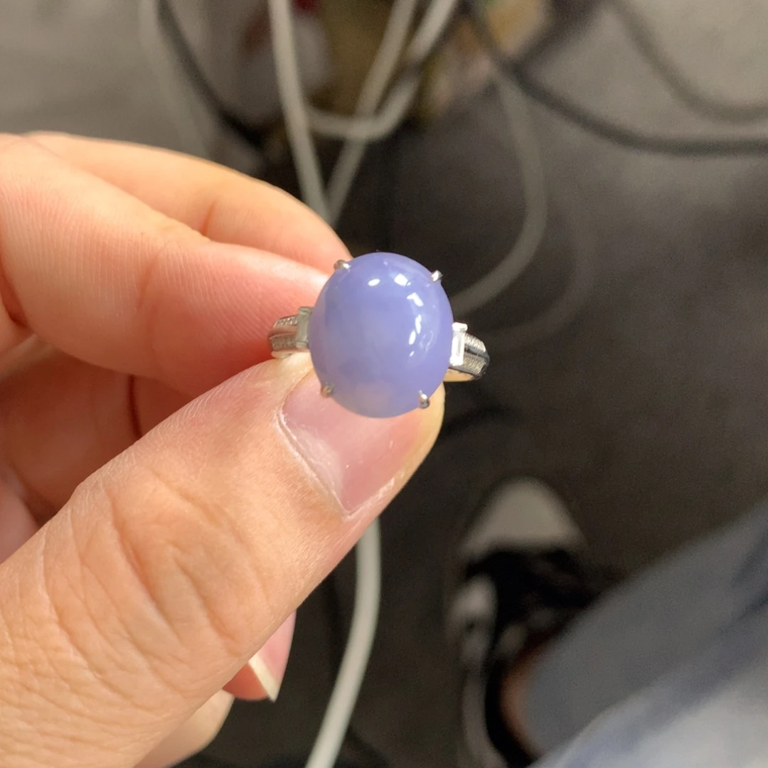 翡翠戒指18K金镶嵌翡翠