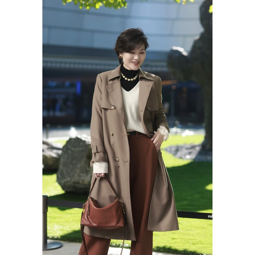 军绿双排扣经典帅气轻奢中长款风衣