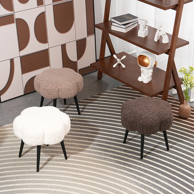 DAWOOD大屋网红客厅换鞋凳卧室矮凳阳台户外休闲羊羔绒凳子A-D102