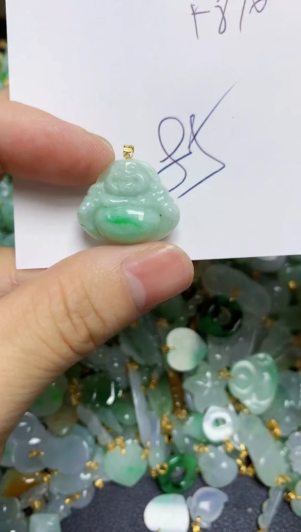【闪购商品】翡翠挂件18K金镶嵌天然绚甸A货翡翠