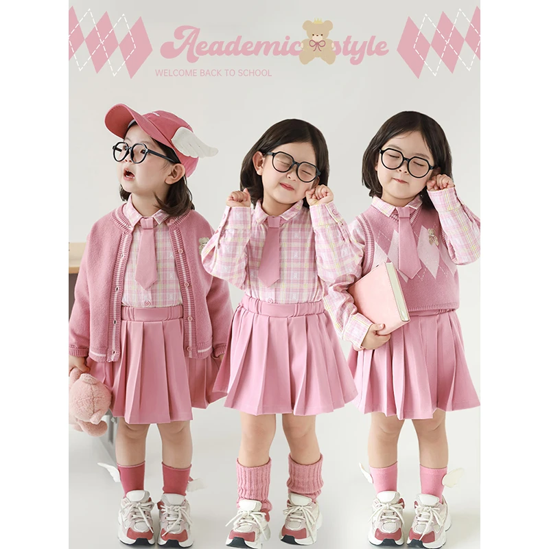 清 YOEHYAUL/幼悠女童秋二波【皇冠小熊】女宝学院风毛衣开衫Q4096