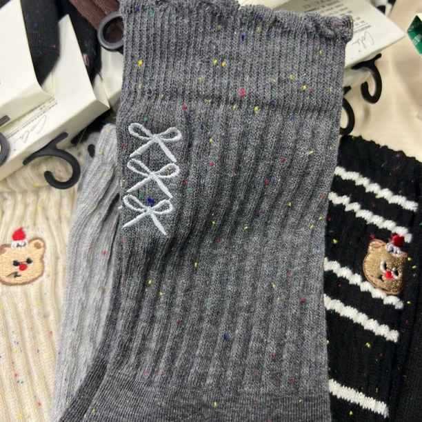 刺绣可爱蝴蝶结袜