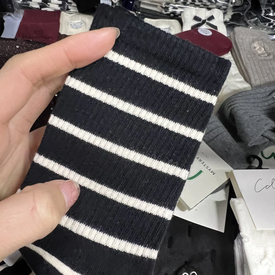 净版纯色条纹女袜