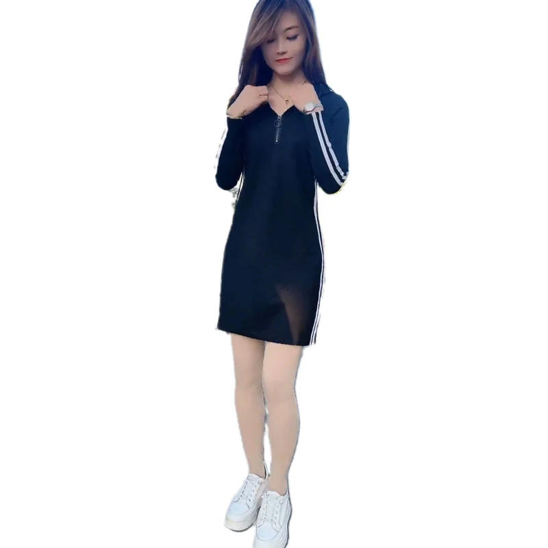 休闲运动连衣裙女2025春秋爆款黑色杠条修身长袖百搭洋气显瘦气质