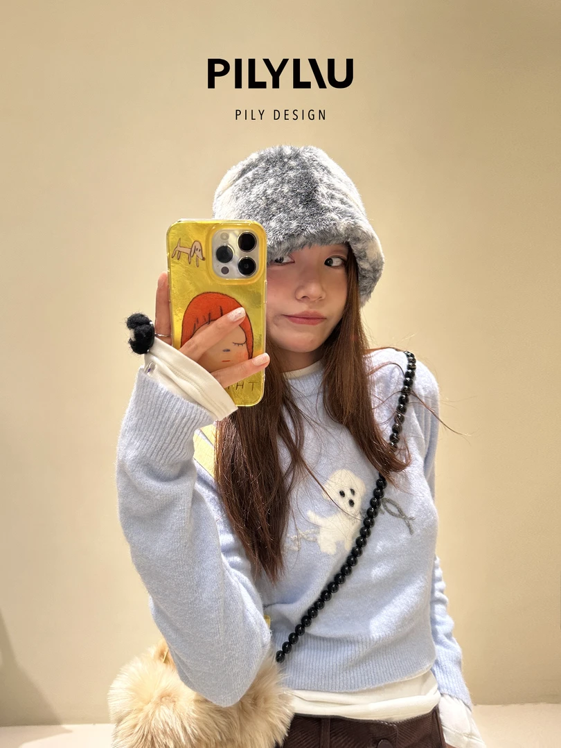 PILYLIU原创设计师品牌 奶蓝小狗 手工刺绣圆领高端短款套头毛衣