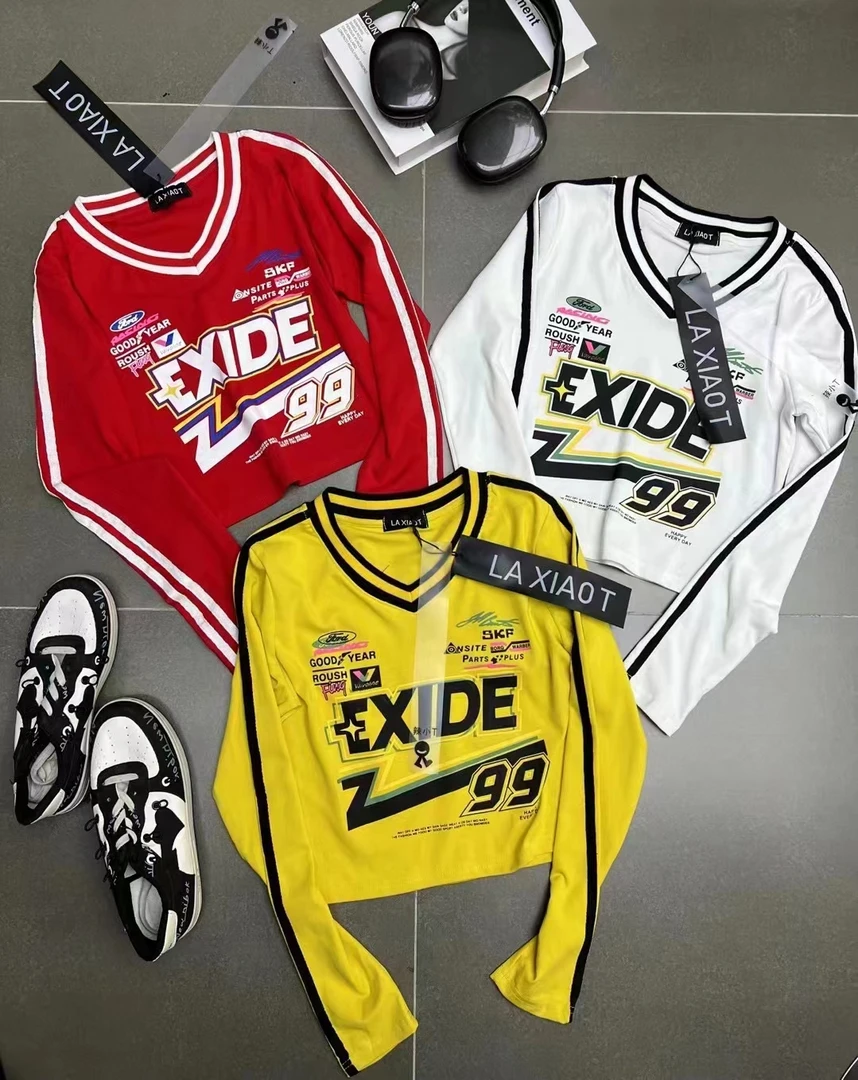 2024新款美式运动风V领长袖T恤字母印花显瘦修身短款打底上衣