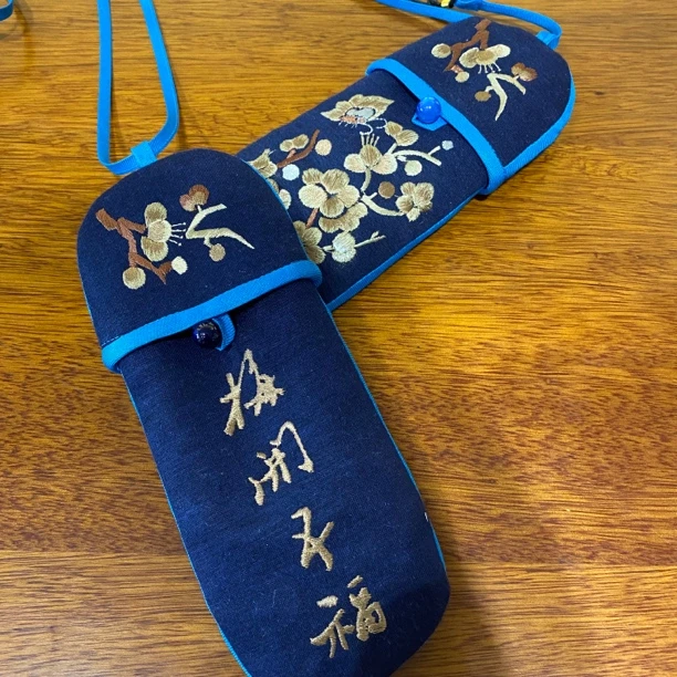 櫟丝御锦天然柞蚕丝【眼镜包】时尚休闲便携抑菌高品质印花小包包