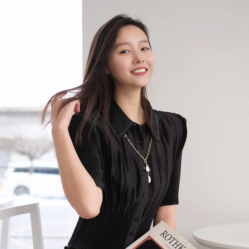 EP YAYING雅莹女装 质感压褶显瘦截短廓形衬衫 新款2199Z