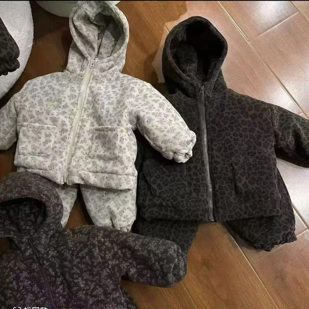 儿童套装2024冬季新款保暖两件套男女宝宝加绒加厚连帽棉服裤子潮