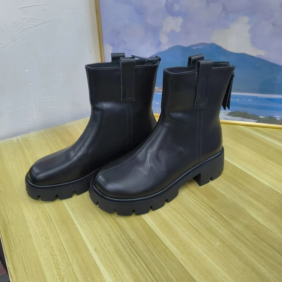 2024新款单里秋冬马丁靴时尚瘦瘦靴百搭粗跟英伦风女鞋 95522