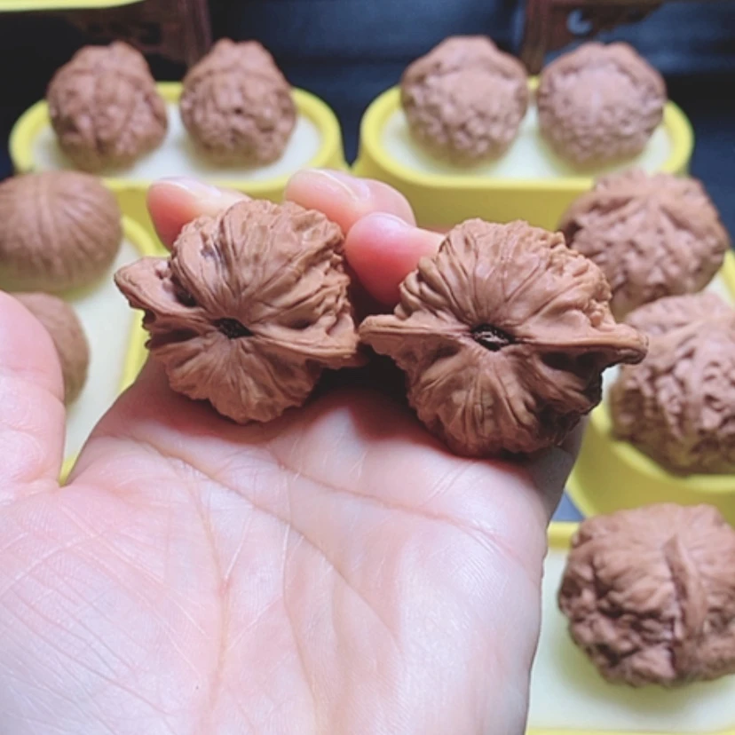 【闪购商品】文玩核桃吊坠元*呷