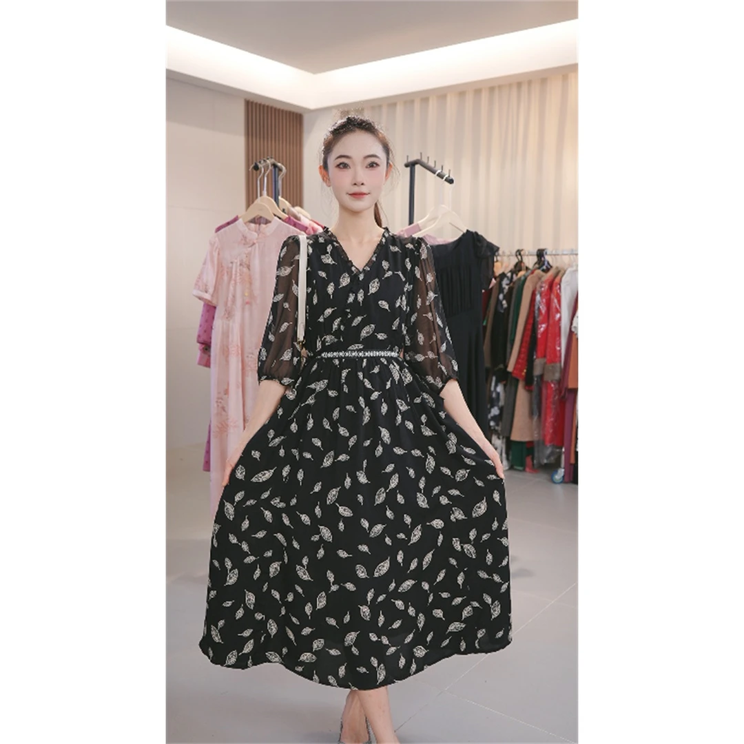 Y220黑色夏季新款女装连衣裙碎花气质轻奢中长款裙子