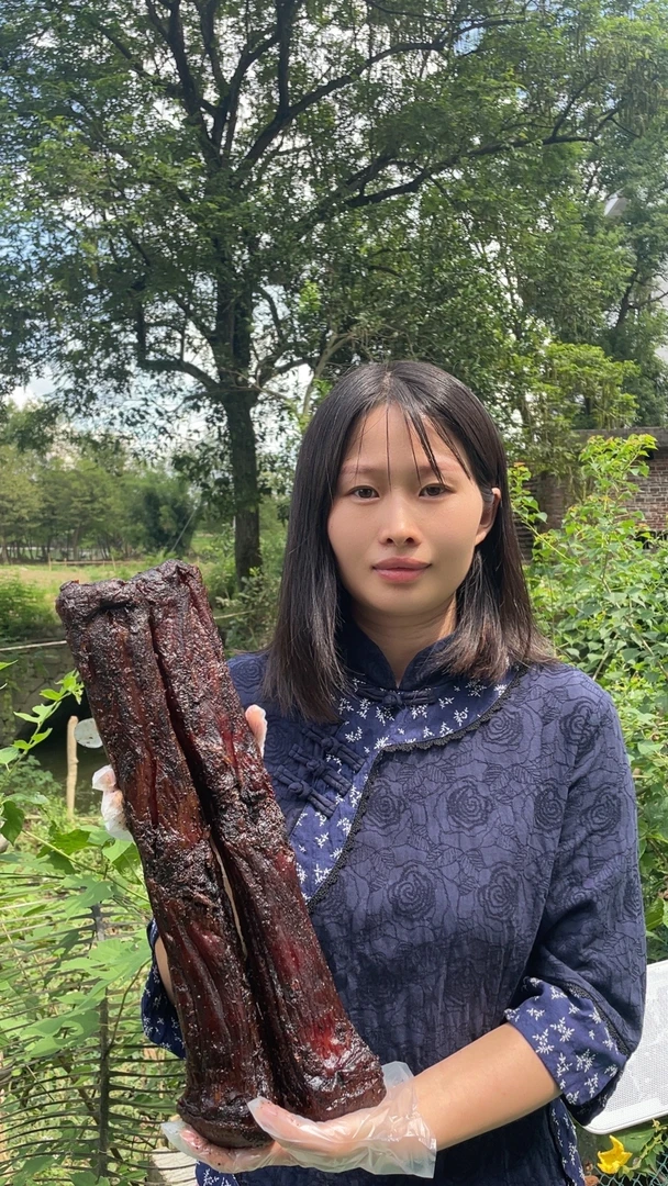 (现称现拍）湖南农家柴火烟熏水晶老腊肉家乡味营养散装冷藏净含量