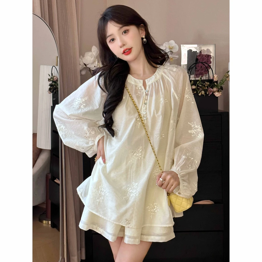 SHAOE清仓专场【冷冰茶】米色印花长袖短裤套装女两件套