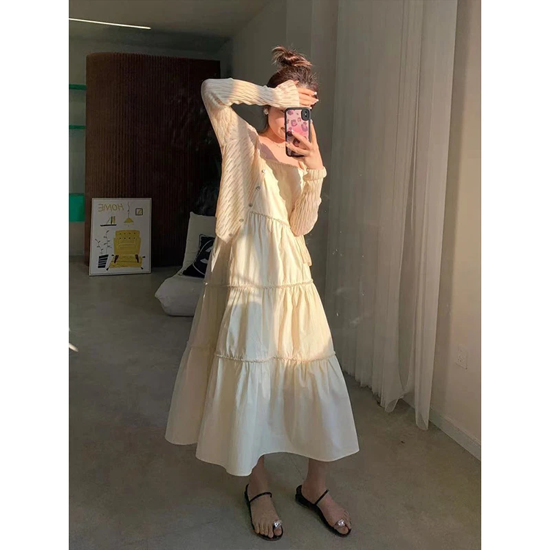 凯哥福利【小布丁】吊带款海边度假无袖a字长裙J2023031101