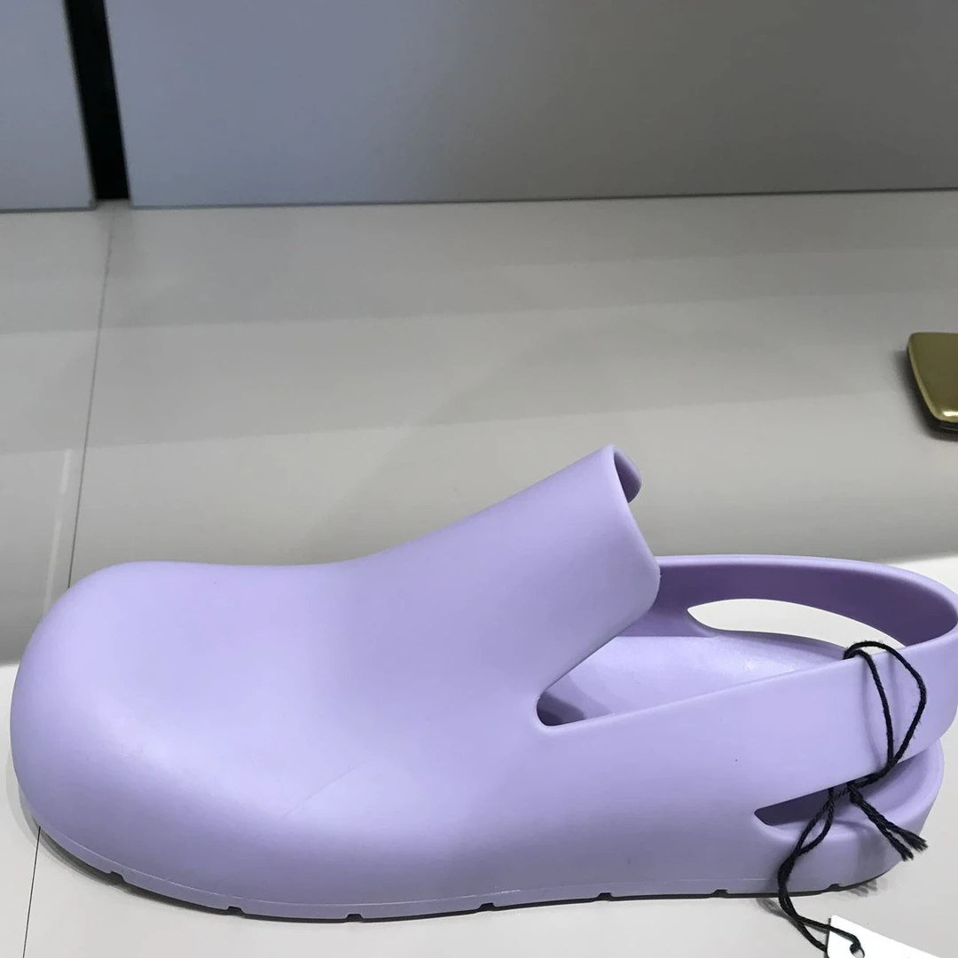 全新未使用 BOTTEGA VENETA/葆蝶家 /橡胶凉鞋