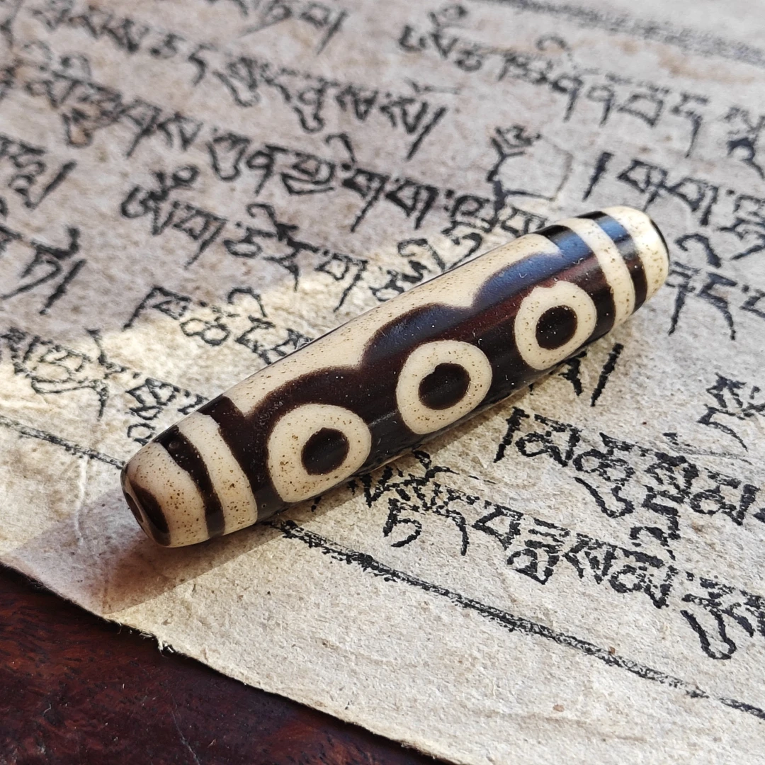 非金属布艺项链 西藏藏式 老料器五眼珠 对孔47毫米 颈饰一物一图