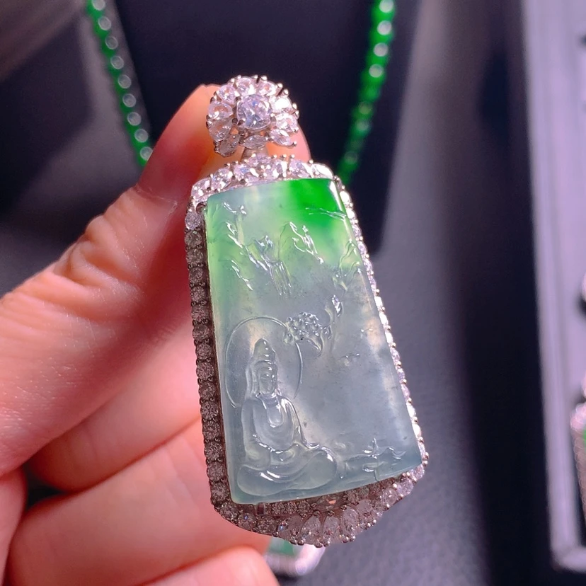 【闪购商品】翡翠吊坠(赠链)银S925镶嵌