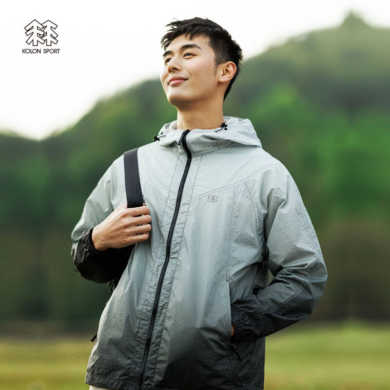KOLON SPORT可隆夹克女款户外运动上衣渐变色露营徒步薄外套夏季