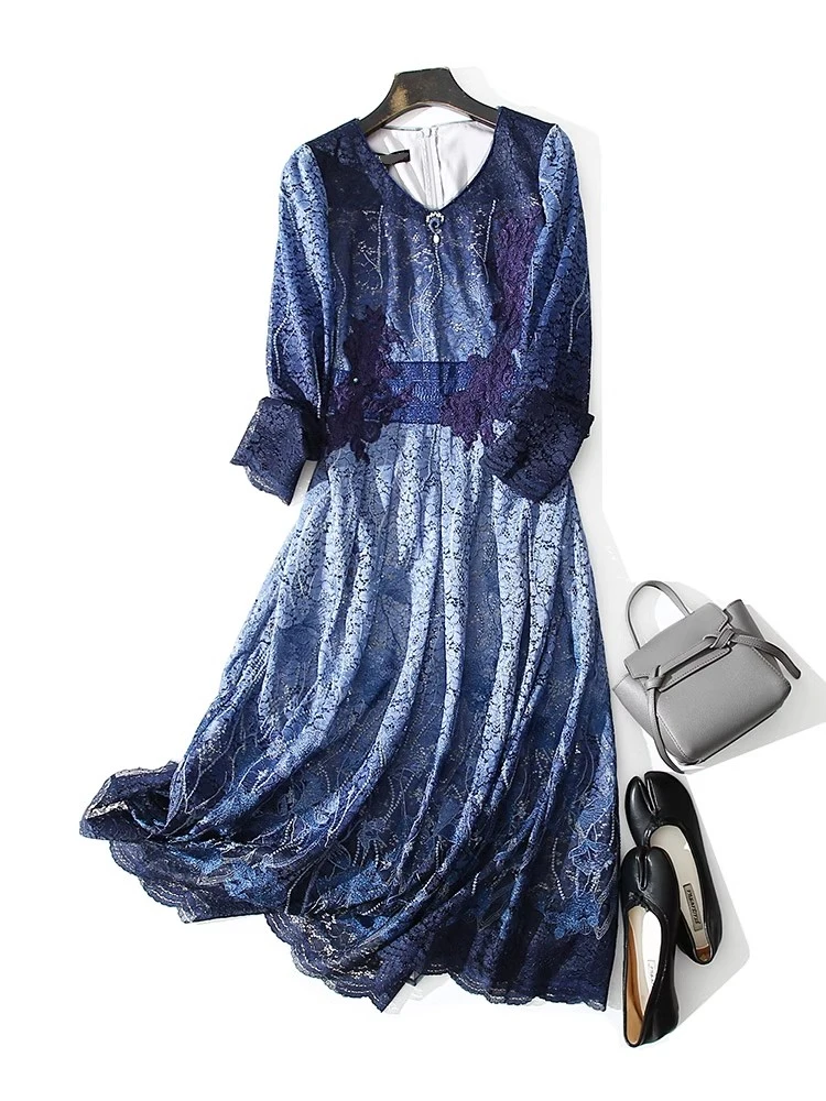 秋冬新款时尚休闲重工刺绣连衣裙 伊5952F