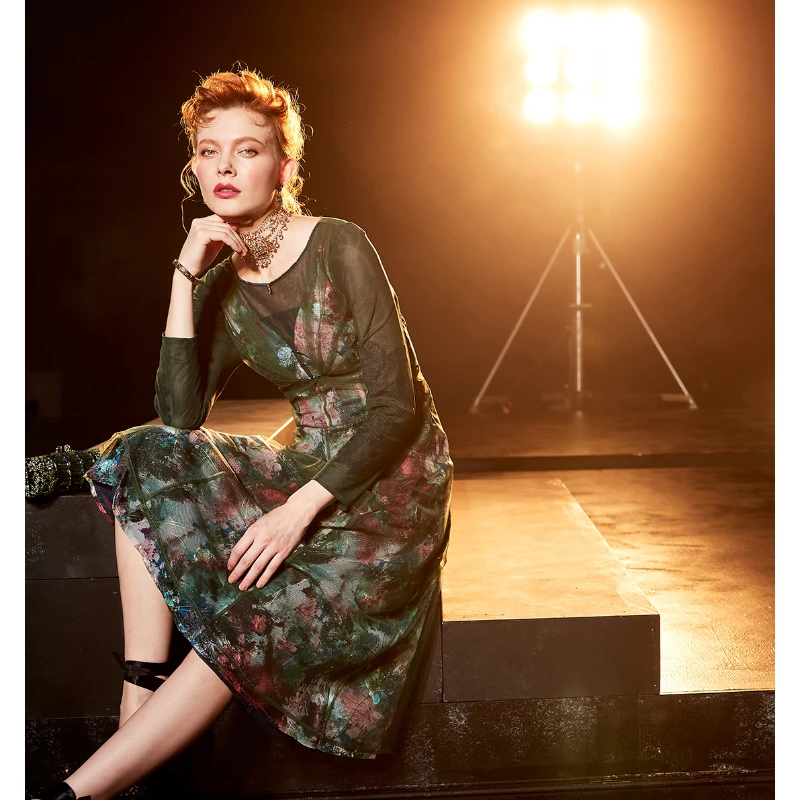 秋冬新款洋气时尚休闲连衣裙 伊2631F