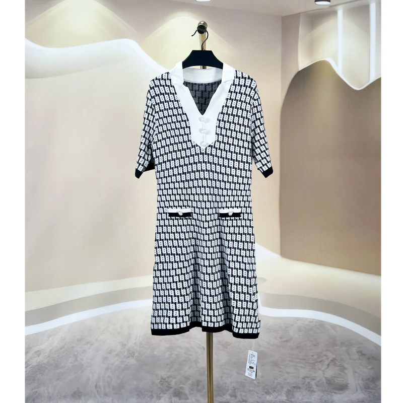 春夏新款时尚减龄连衣裙 乐2009H